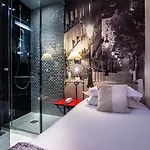 Ascot Opera Hotel 3*