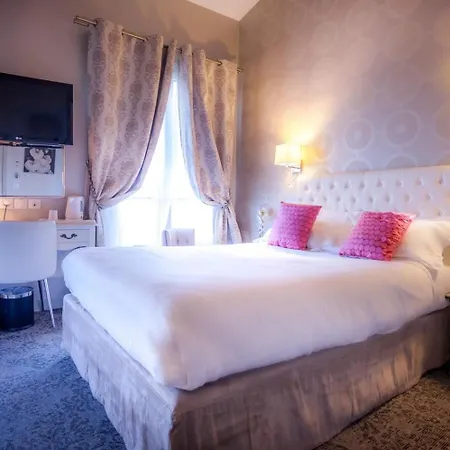 Hotel Ascot Opera 3*