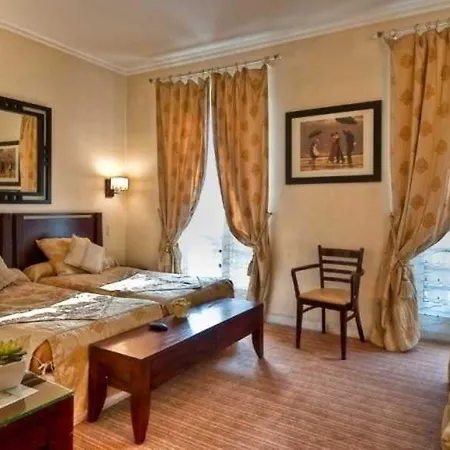 Ascot Opera 3*